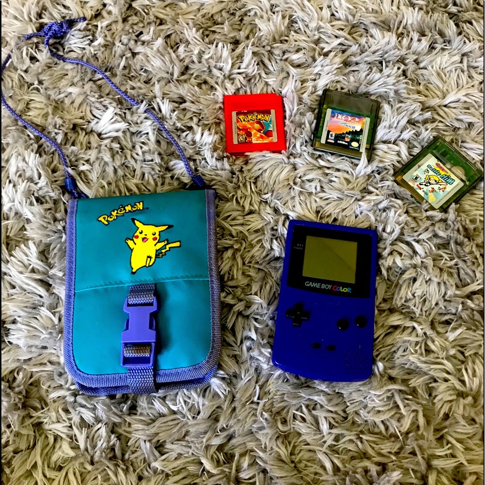💜 Game Boy Color with Pokemon Case & 3 games 💜